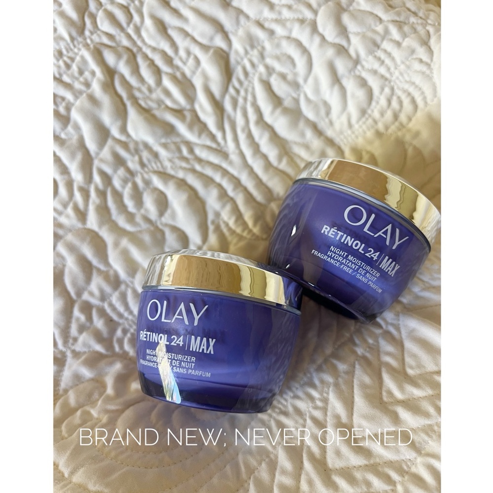 OLAY Retinol 24 Max Night Cream in Purple and Silver